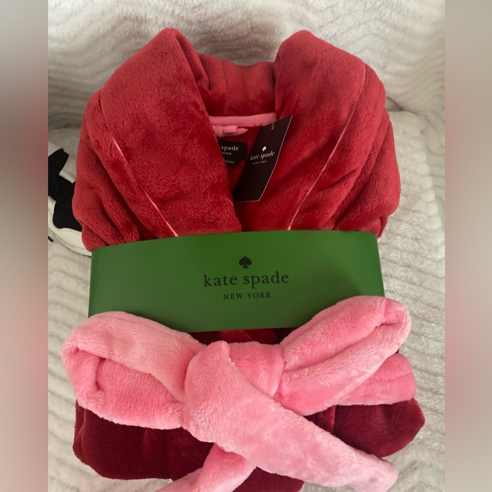 New Kate Spade Red & Pink Chenille Robe - Picture 3 of 5